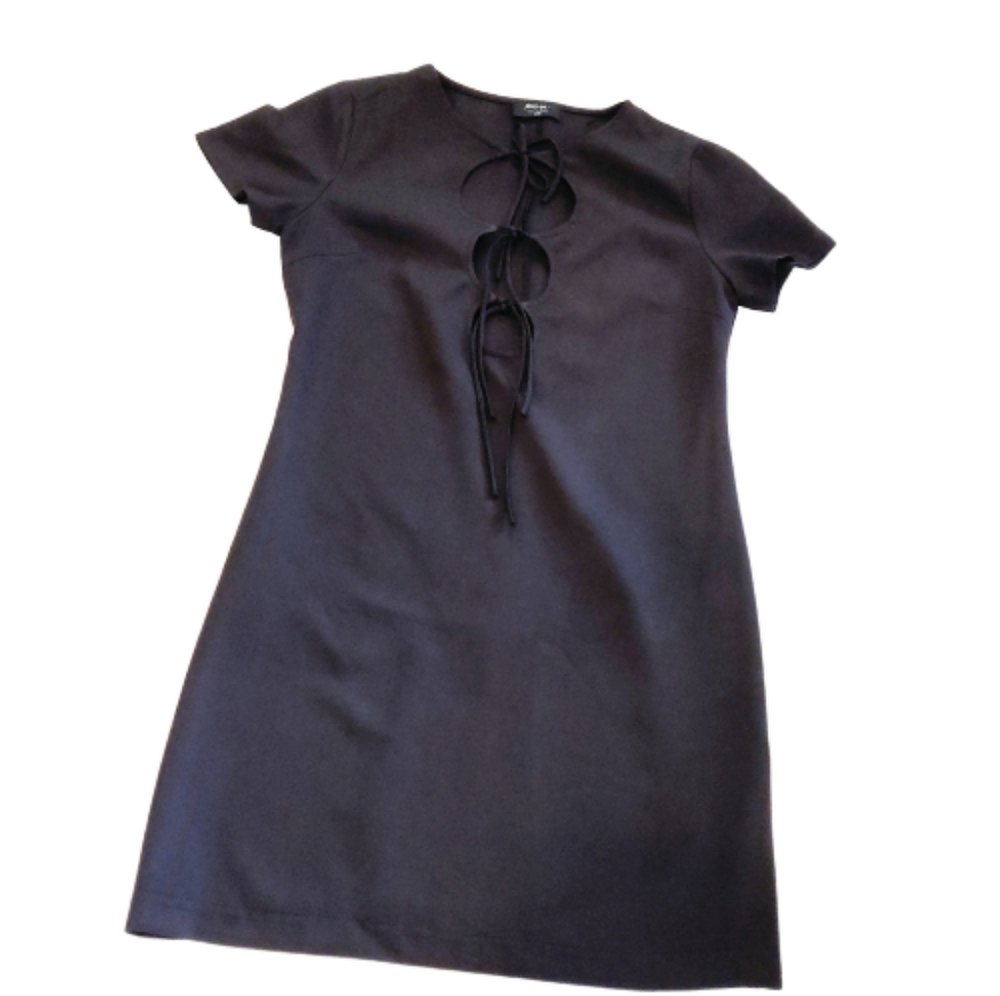 Nasty Gal Dress size XS, short sleeves.